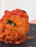 Polpetta pazza pesce spada con salsa al pomodoro